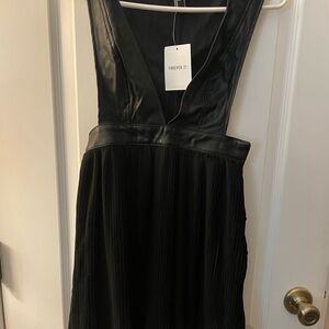 Forever 21 Sleek deep Cut *nearly nothing Black Backless Dress